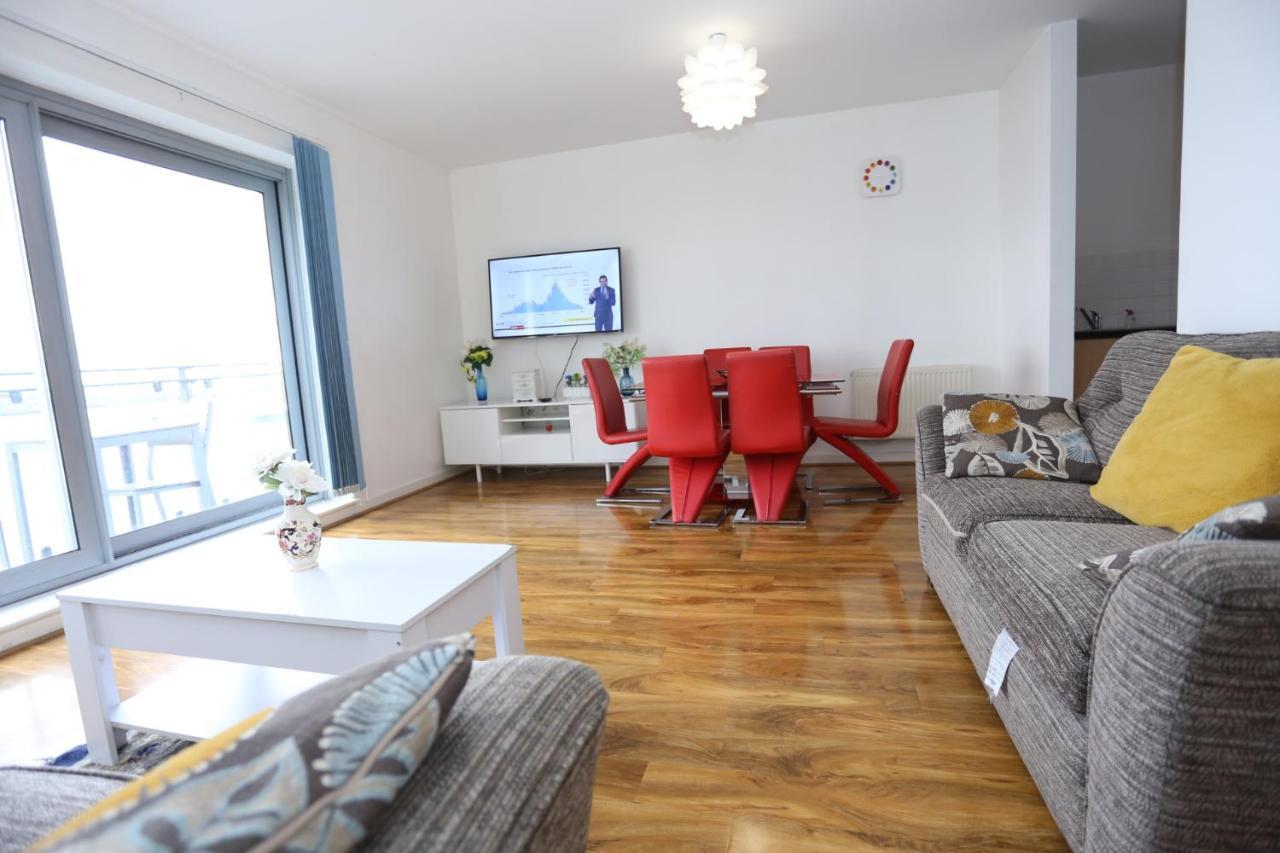 Lovely 2 Bed 2 Toilet Hill House River View Apartment London Exteriör bild